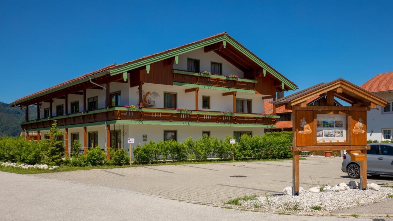 Aparthotel Chiemgaufuchs - Chiemgaukarte Neu Ab Mai 2025! Inzell Exterior photo
